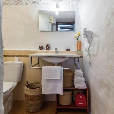 Casa Cueva Rural Pastores Holiday home *