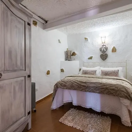 Casa Cueva Rural Pastores Holiday home *